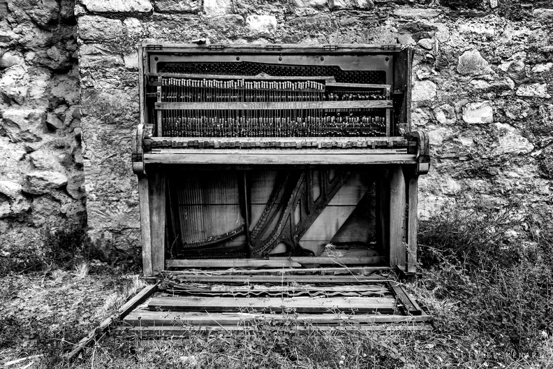 Piano en ruine