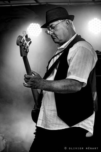 Brett L